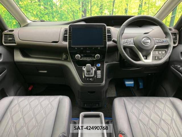 Nissan SERENA 2019-10 325055-1