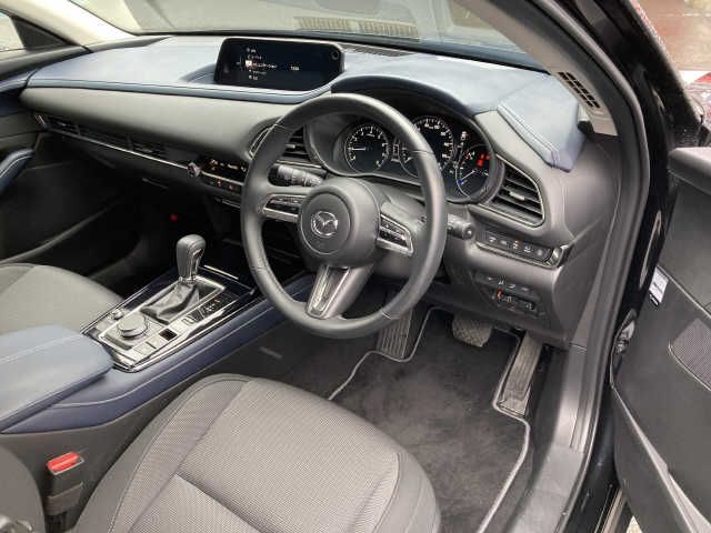 Mazda CX-30 2021-03 1374-1