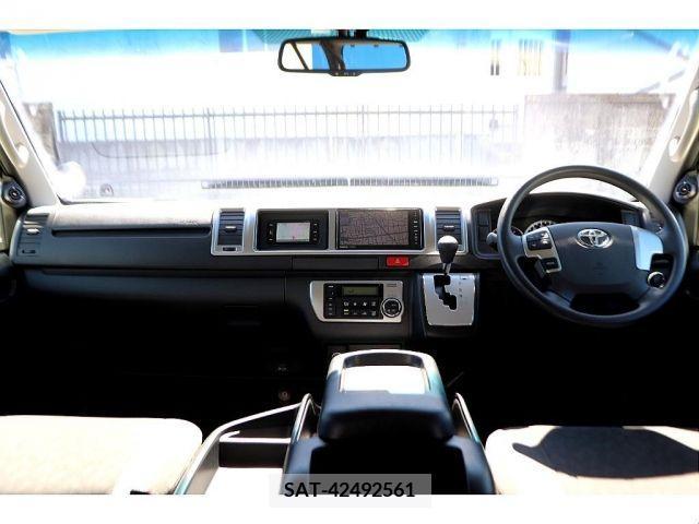 Toyota HIACE WAGON 2015-01 215096-1