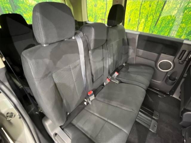 Mitsubishi DELICA D5 2016-03 184406-8
