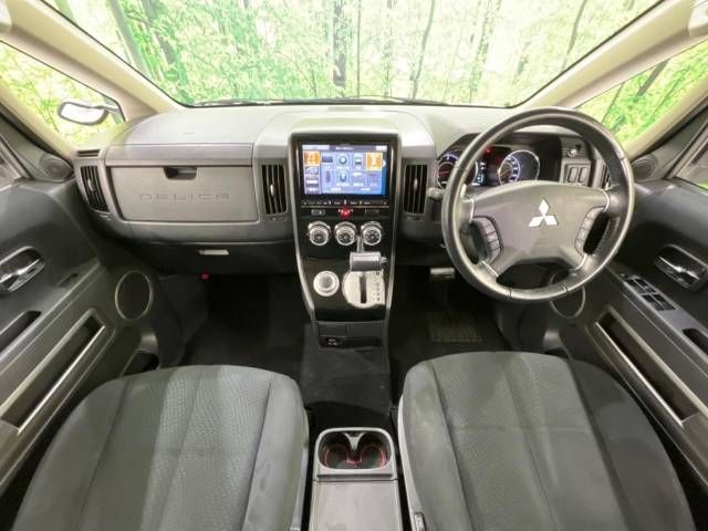 Mitsubishi DELICA D5 2016-03 184406-1