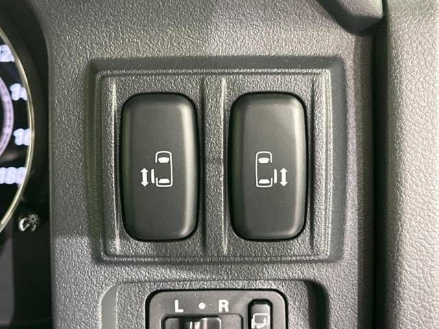 Mitsubishi DELICA D5 2016-03 184406-4
