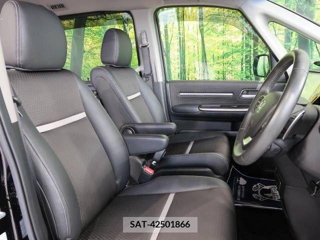 Honda STEP WGN 2017-11 221612-12