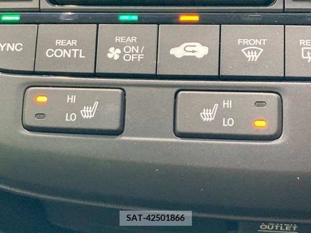 Honda STEP WGN 2017-11 221612-9