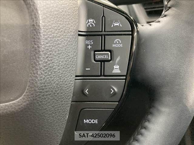 Toyota PRIUS 2023-05 366425-5