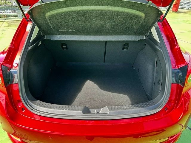 Mazda AXELA SPORT 2017-09 23086-12