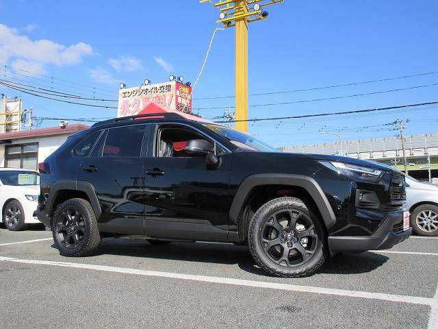 Toyota RAV4 2023-10 196327-16