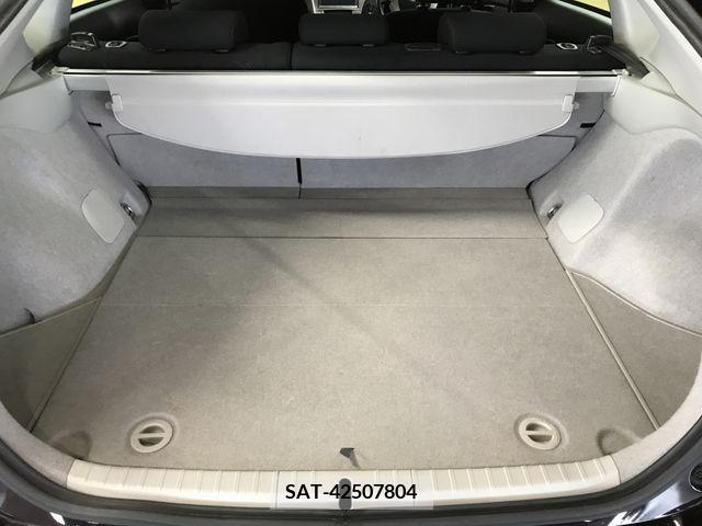 Toyota PRIUS 2013-04 335328-22