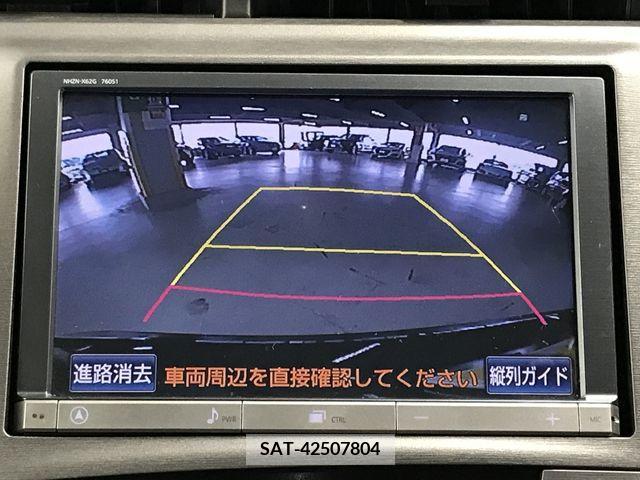 Toyota PRIUS 2013-04 335328-25
