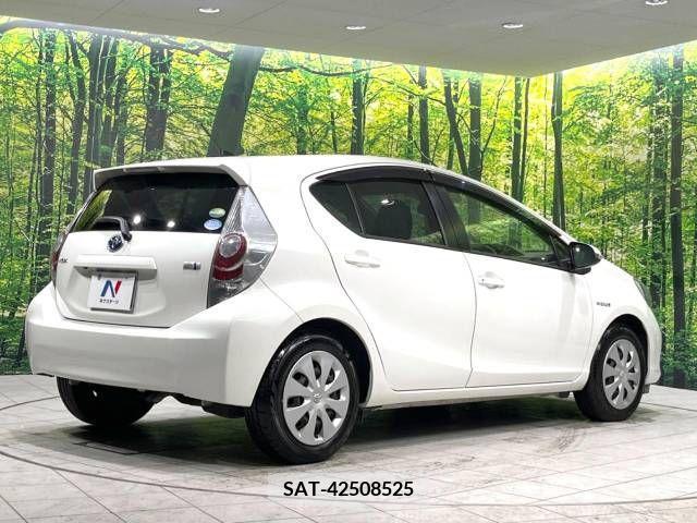 Toyota AQUA 2014-07 314198-17