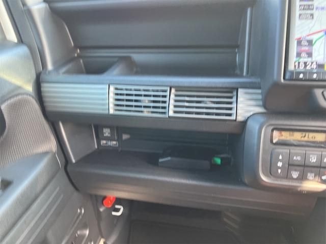 Honda N-VAN 2022-06 12693-18