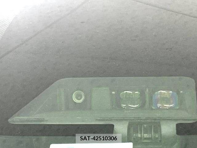 Toyota VOXY 2018-03 288913-4