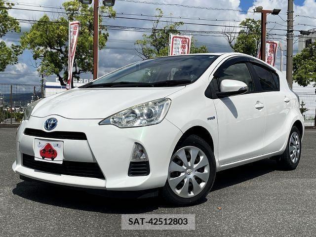 Toyota AQUA 2015-01 389334-0