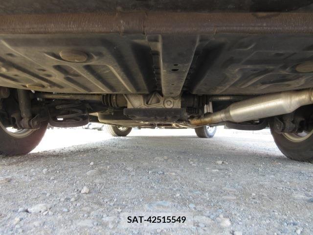 Toyota VOXY 2014-03 289246-4