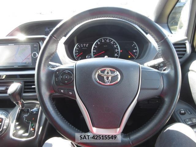 Toyota VOXY 2014-03 289246-7
