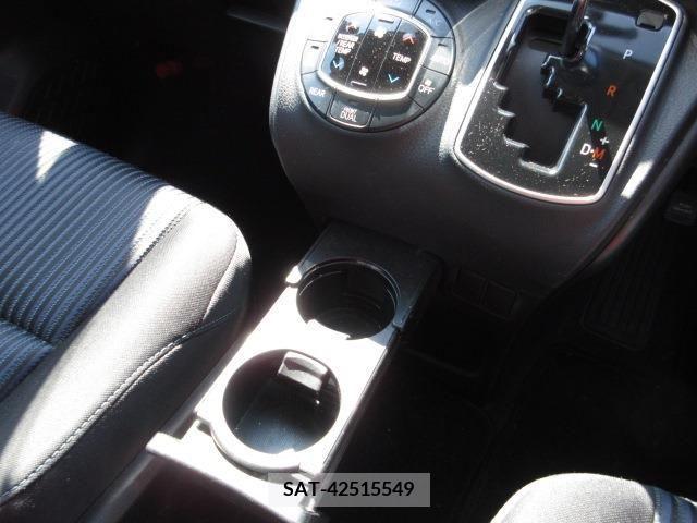 Toyota VOXY 2014-03 289246-17
