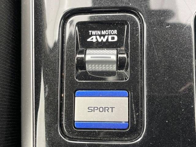 Mitsubishi OUTLANDER PHEV 2019-09 18817-2