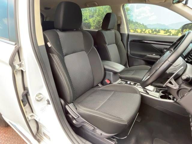 Mitsubishi OUTLANDER PHEV 2019-09 18817-8