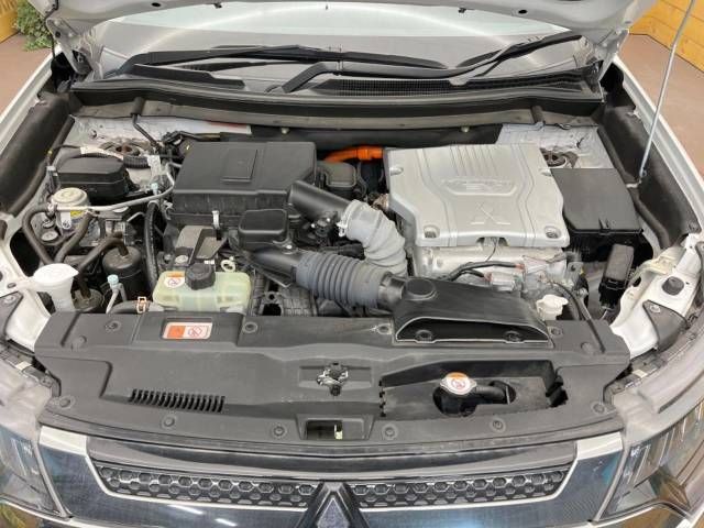 Mitsubishi OUTLANDER PHEV 2019-09 18817-18