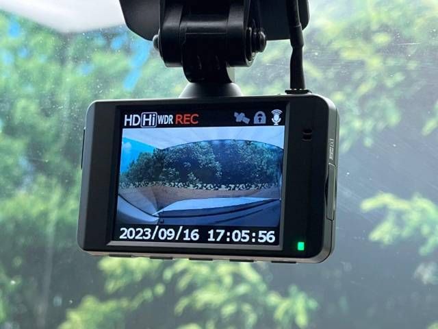 Mitsubishi OUTLANDER PHEV 2019-09 18817-7