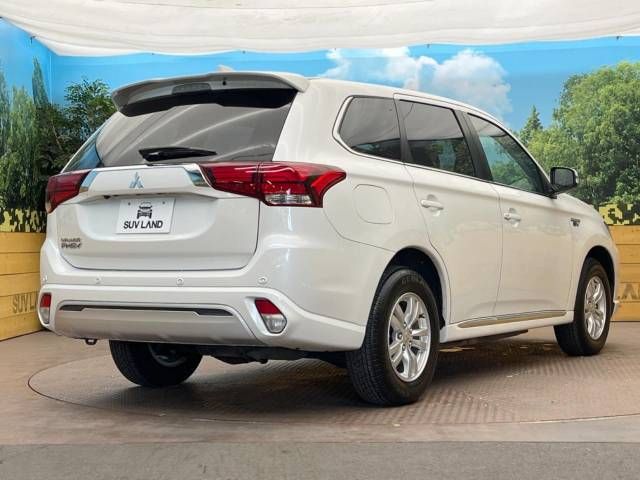 Mitsubishi OUTLANDER PHEV 2019-09 18817-17