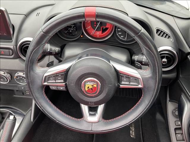 Abarth 124 Spider 2018-03 23200-12