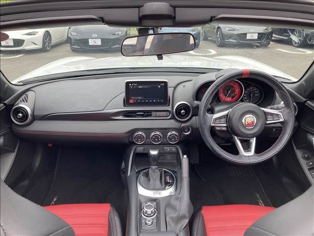 Abarth 124 Spider 2018-03 23200-1