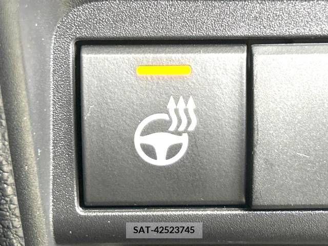 Toyota AQUA 2022-10 291904-6