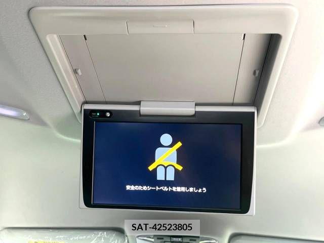 Toyota VELLFIRE 2019-04 287866-2