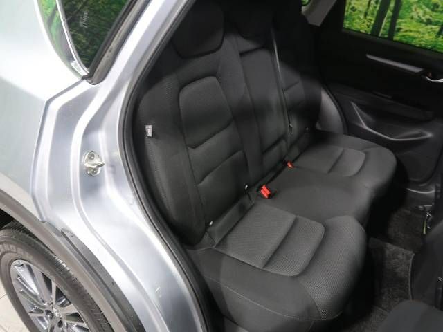 Mazda CX-5 2020-05 12223-9