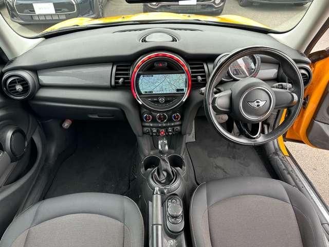 Bmw MINI 2016-03 12092-1