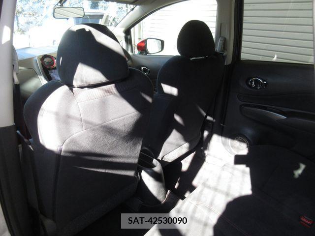 Nissan NOTE 2015-08 206228-11