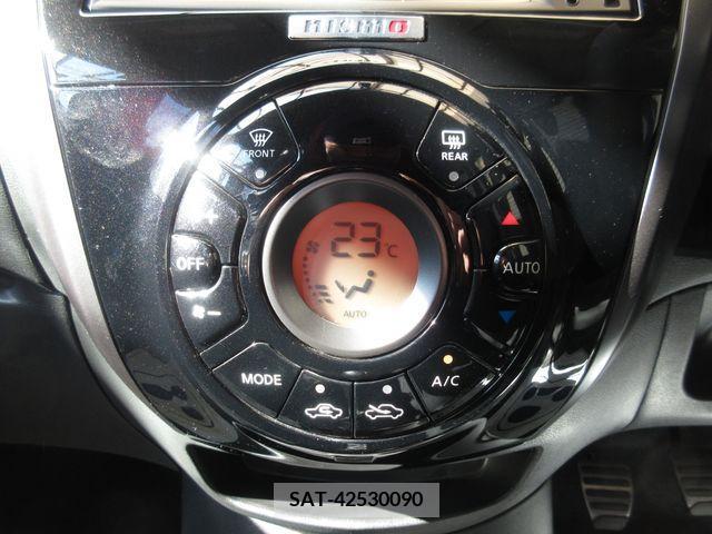 Nissan NOTE 2015-08 206228-19