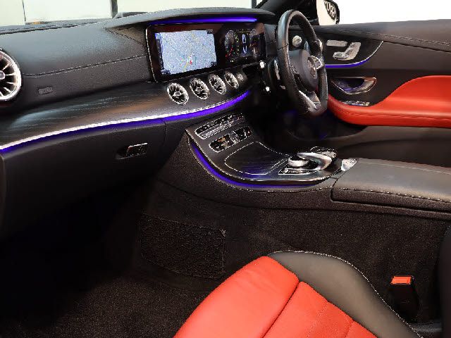 Mercedes Benz E-CLASS 2018-05 181241-1