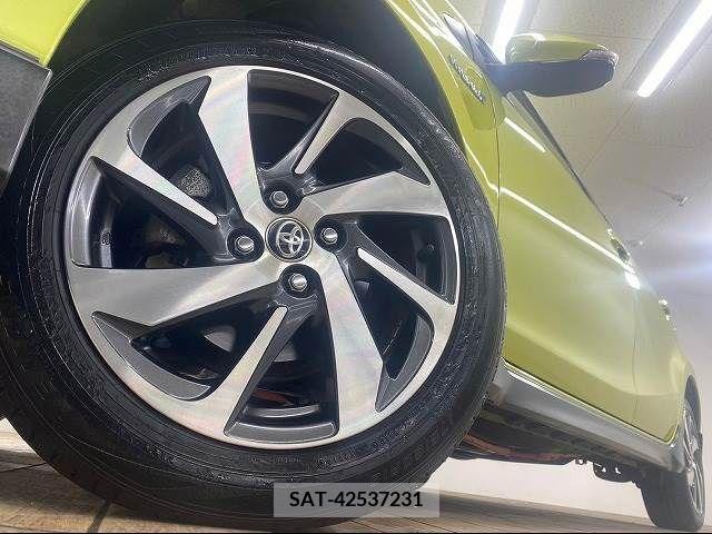 Toyota AQUA 2015-11 223521-18