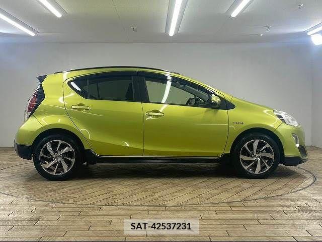 Toyota AQUA 2015-11 223521-13
