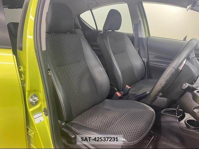 Toyota AQUA 2015-11 223521-4