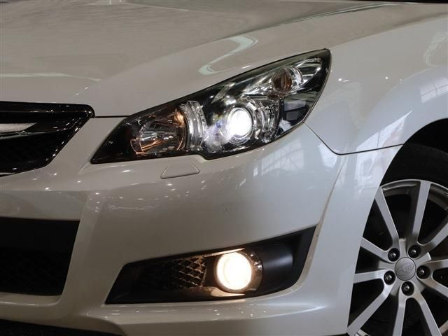 Subaru LEGACY 2012-03 7121-8