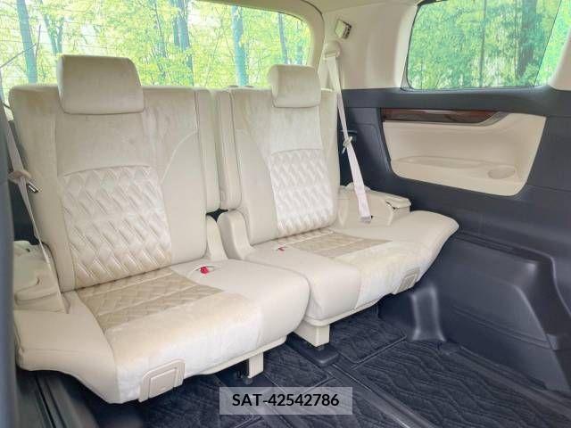 Toyota ALPHARD 2016-08 337602-10