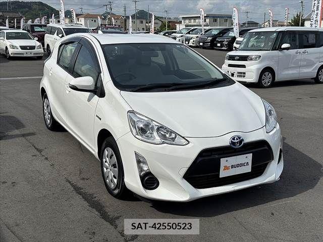 Toyota AQUA 2015-06 291841-7