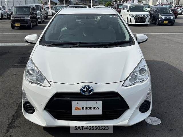 Toyota AQUA 2015-06 291841-8