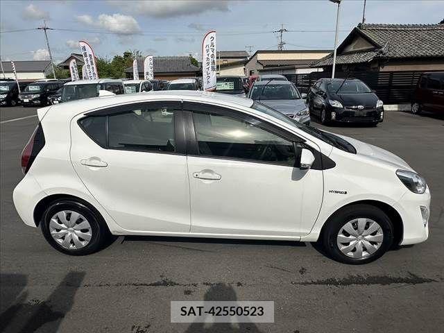 Toyota AQUA 2015-06 291841-10
