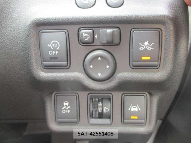 Nissan NOTE 2014-05 302353-19