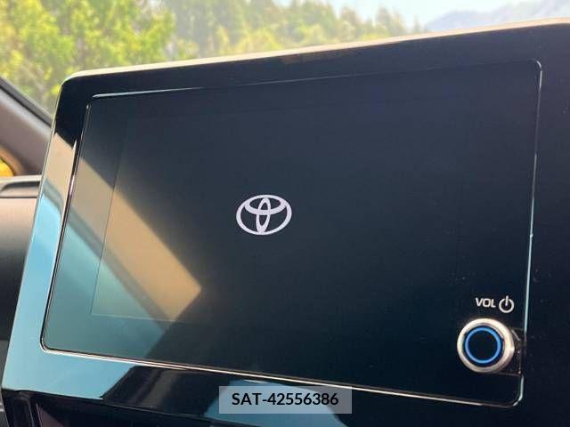 Toyota VOXY HYBRID 2022-04 381131-2