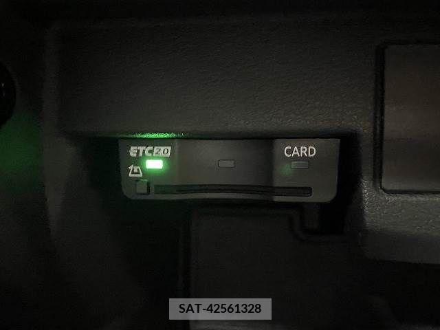 Audi Q2 2018-11 292992-4