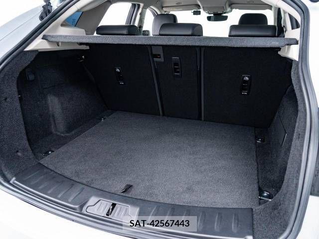 Jaguar E-PACE 2021-09 217318-18