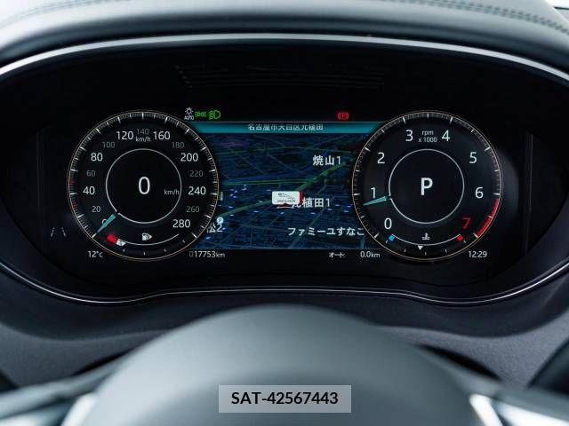 Jaguar E-PACE 2021-09 217318-9