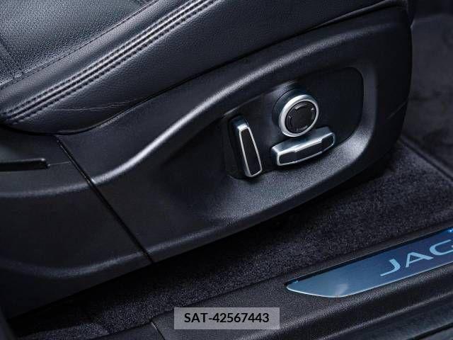 Jaguar E-PACE 2021-09 217318-7