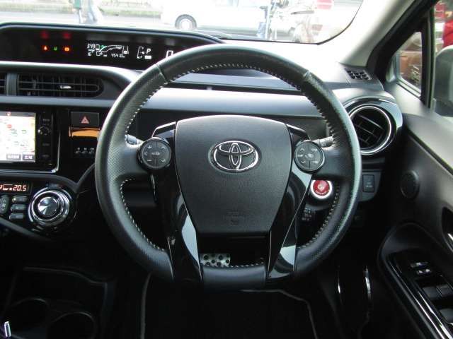 Toyota AQUA 2016-05 26997-14