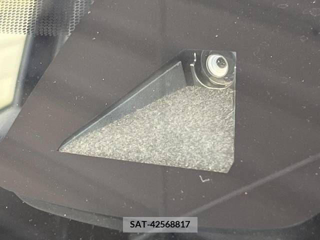 Toyota PRIUS 2019-10 366638-2